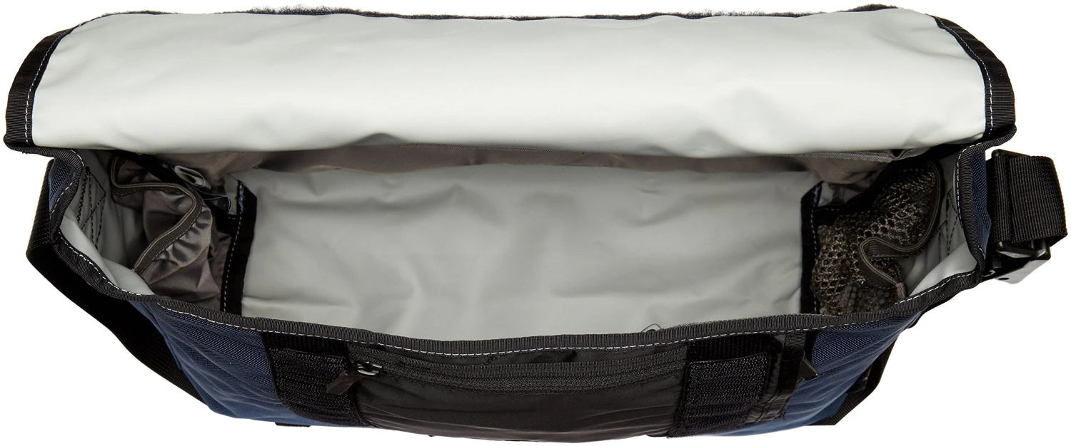 Timbuk2 Classic Messenger Bag, Dusk Blue/Black, Small 2 Timbuk2 Classic Messenger Bag, Dusk Blue/Black, Small - Image 2