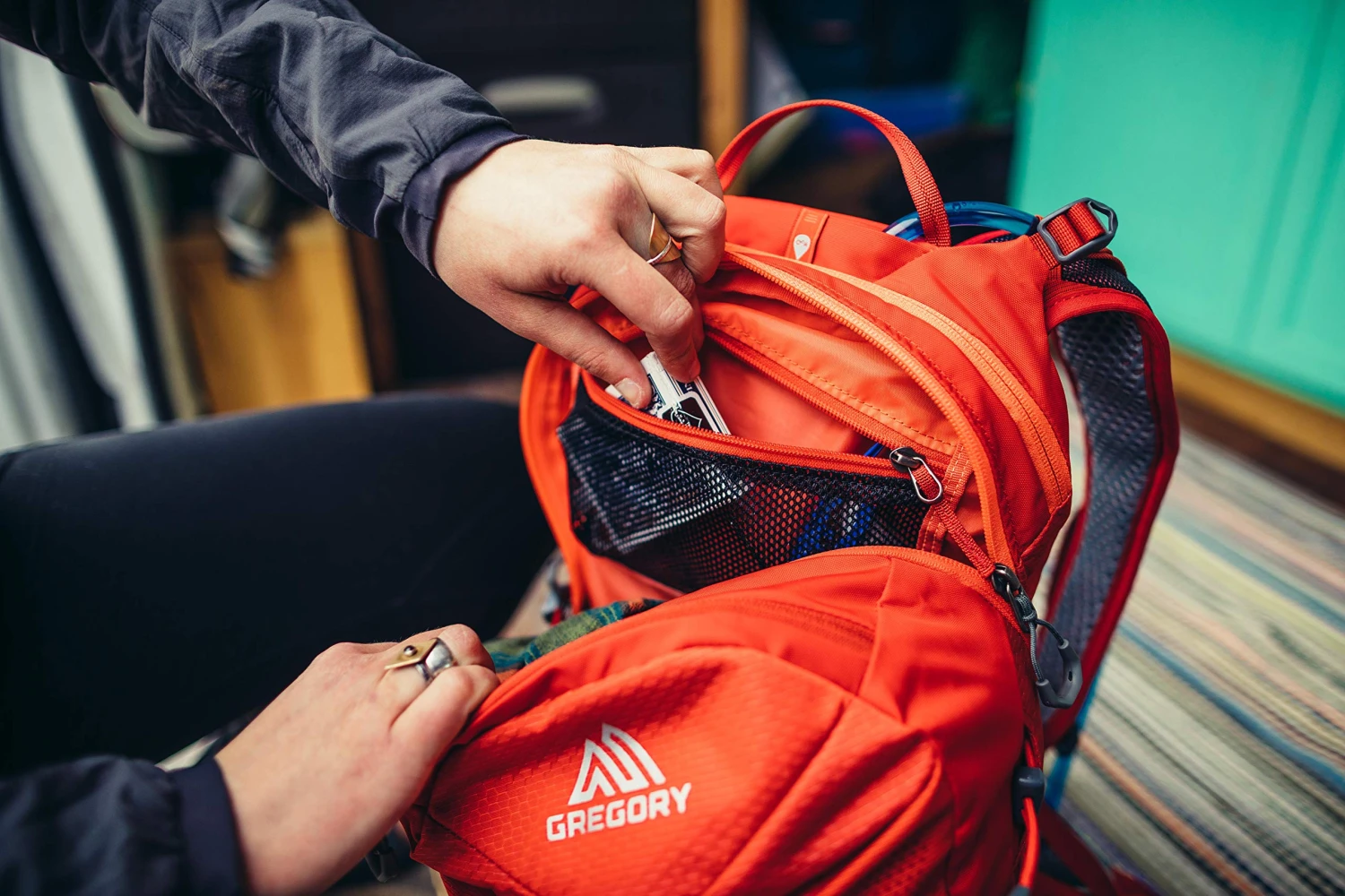 Gregory Mountain Products Maya 22 Liter Women's Daypack, Meridian Teal, One Size 2 Gregory Mountain Products Maya 22 Liter Women's Daypack, Meridian Teal, One Size - Image 2