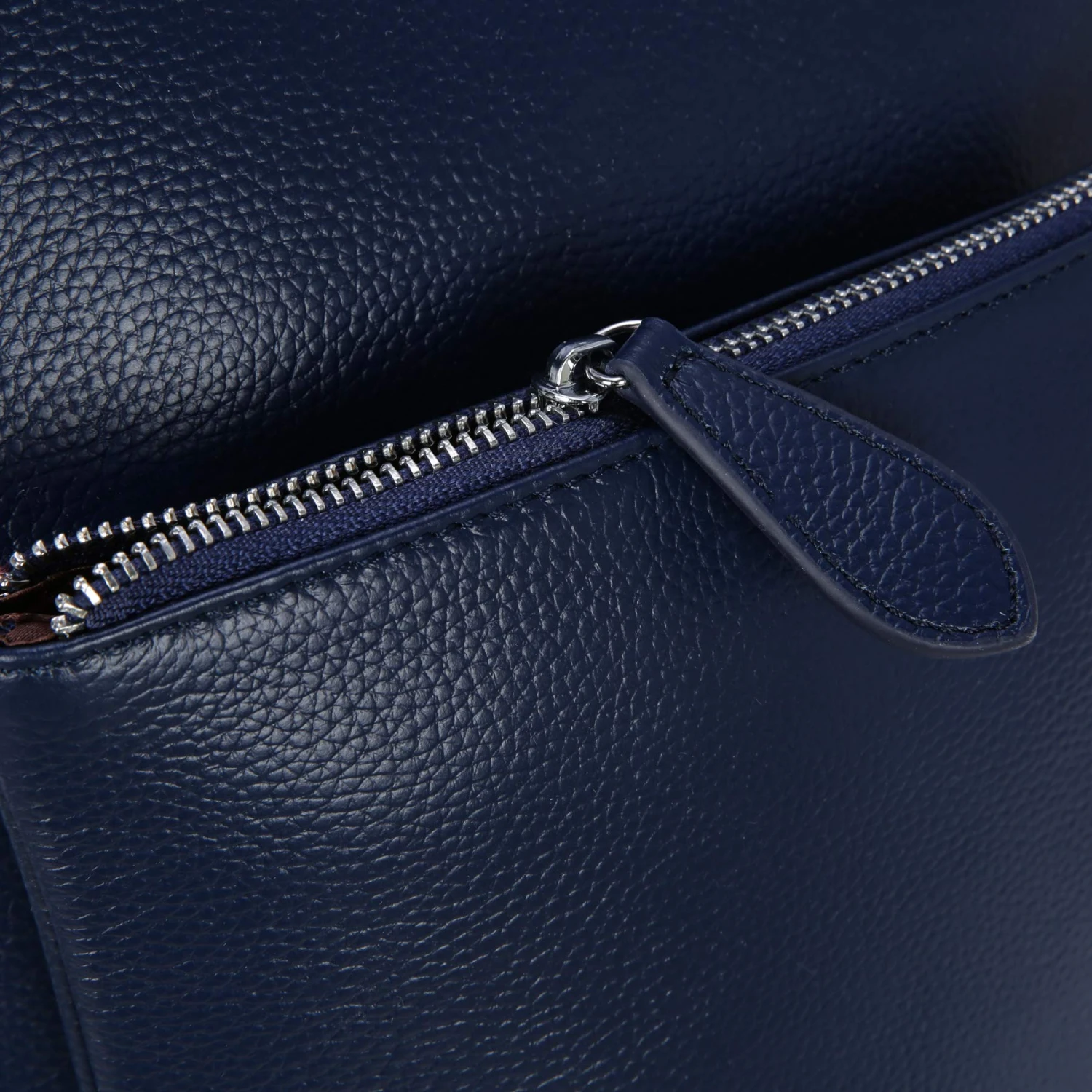 Heshe Women's Vintage Leather Backpack Casual Daypack For Ladies And Girls (Navy Blue) 4 Heshe Women's Vintage Leather Backpack Casual Daypack For Ladies And Girls (Navy Blue) - Image 4