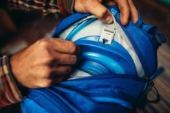 Gregory Mountain Products Miwok 18 Liter Men's Daypack, Reflex Blue, One Size -Backpack Shop 81qgEJnBXjL aa773fde 4fed 4284 9dcc b8991a6242c8