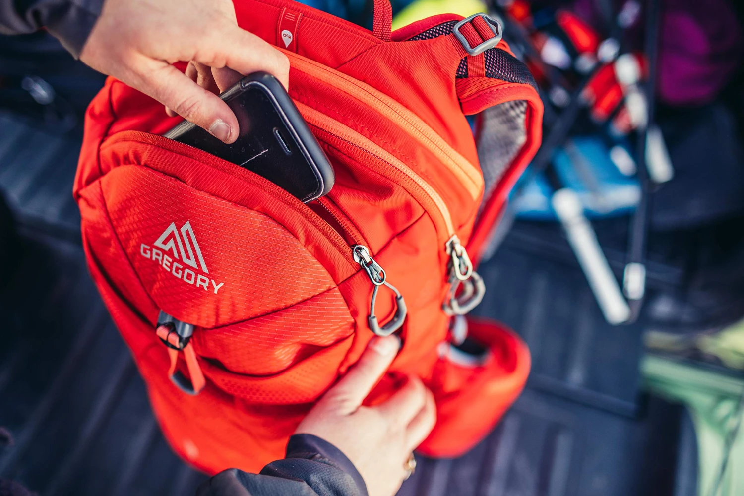 Gregory Mountain Products Maya 22 Liter Women's Daypack, Meridian Teal, One Size 4 Gregory Mountain Products Maya 22 Liter Women's Daypack, Meridian Teal, One Size - Image 4