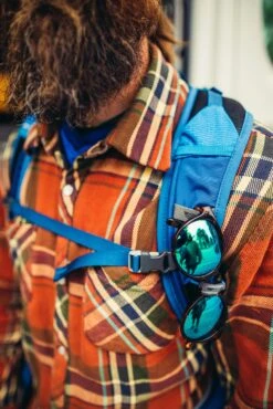 Gregory Mountain Products Miwok 18 Liter Men's Daypack, Reflex Blue, One Size -Backpack Shop 91kJH9Eh2vL ccf734b1 5b46 49c4 b38f e07b1032d737