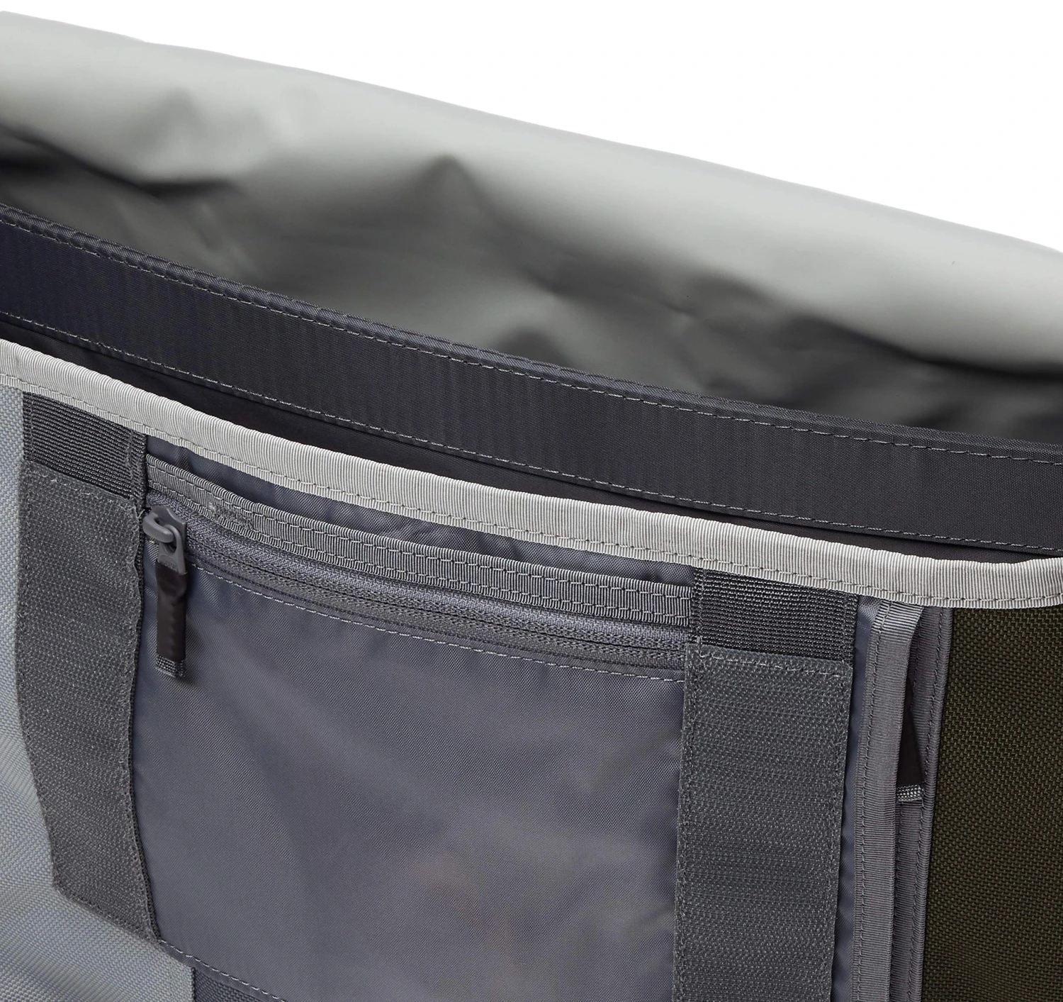 Timbuk2 Classic Tres Colores Messenger Bag, Cinder, X-Small 3 Timbuk2 Classic Tres Colores Messenger Bag, Cinder, X-Small - Image 3